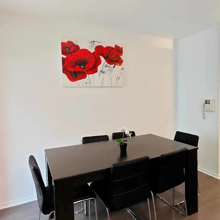 J.home Apartman *