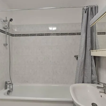 J.home Apartman