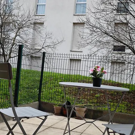 J.home * Vitry-sur-Seine